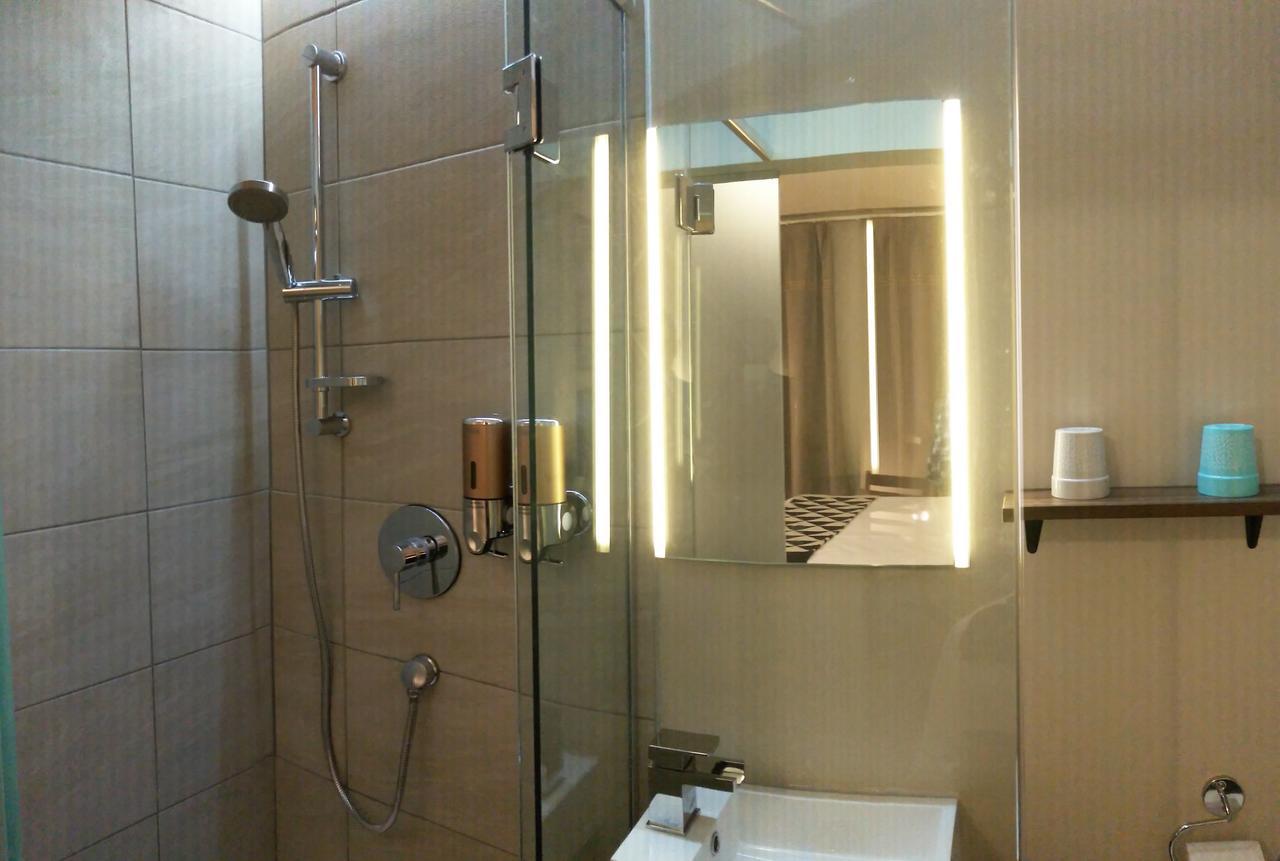 Hotel Le Deville Montreal Room photo